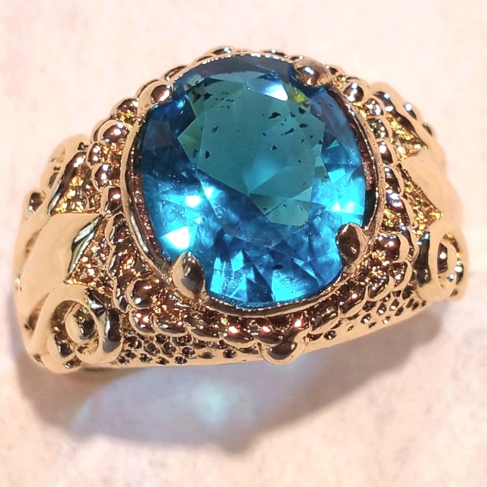 Swiss blue topaz, gold 10K filled